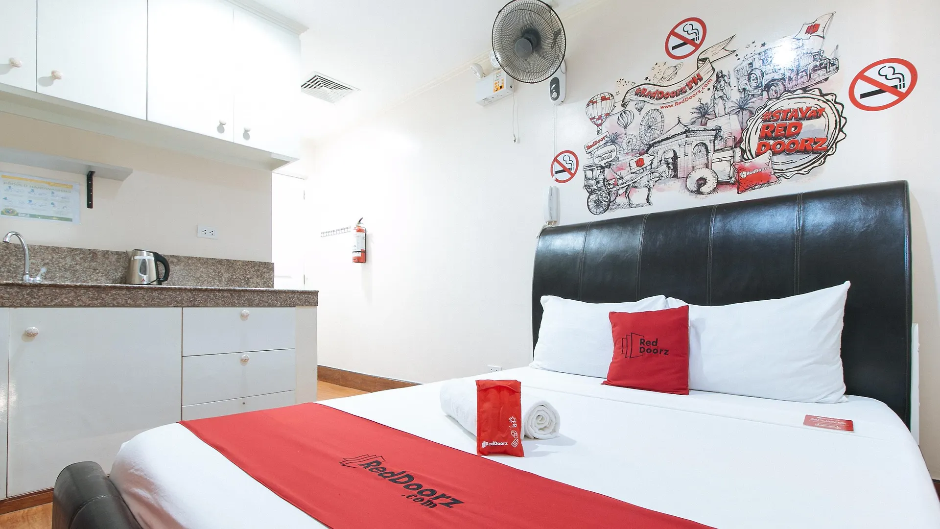 Chanel Paris Hotel Powered By Cocotel Taguig 3*,  Philippines
