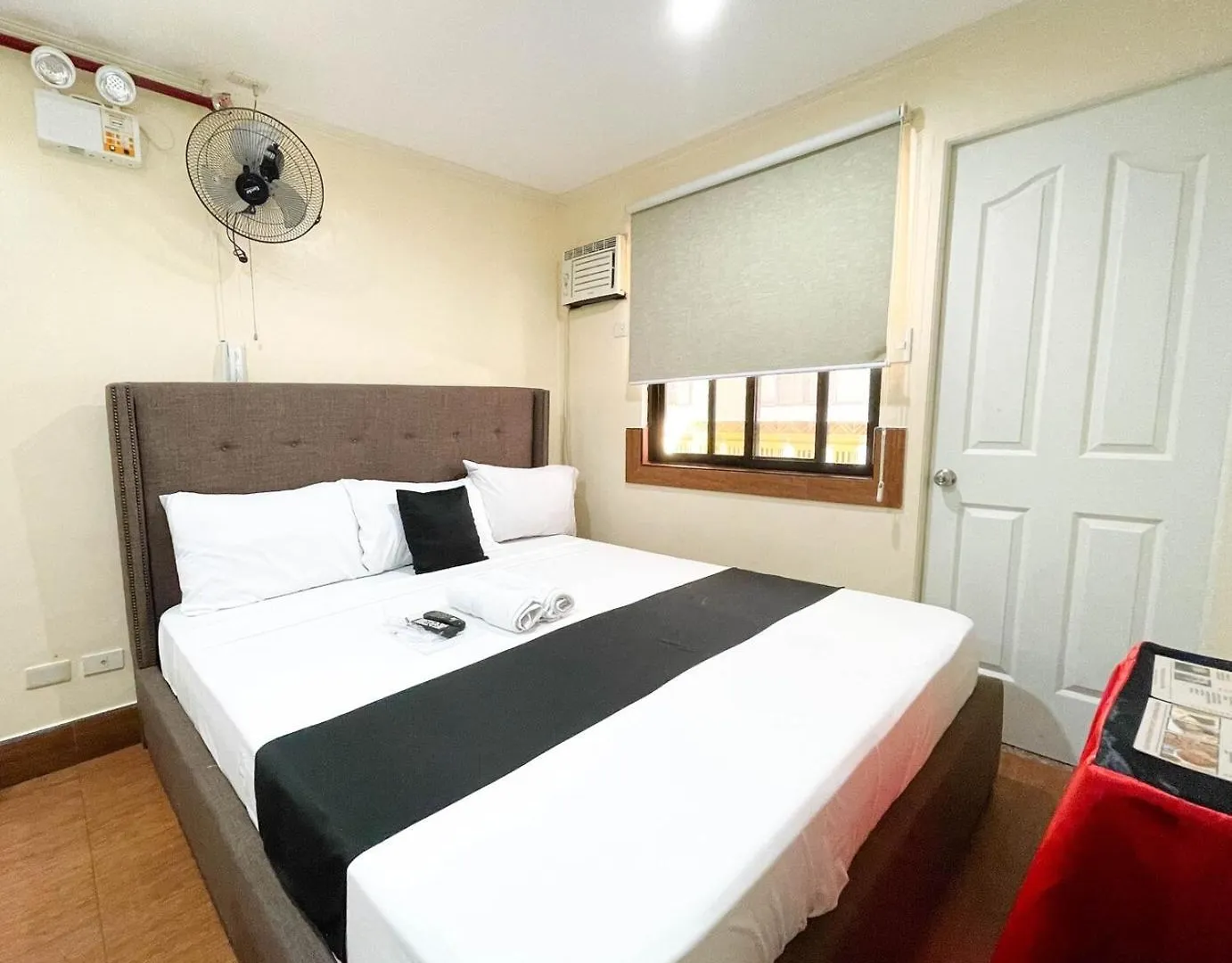 Chanel Paris Hotel Powered By Cocotel Taguig 3*,  Philippines