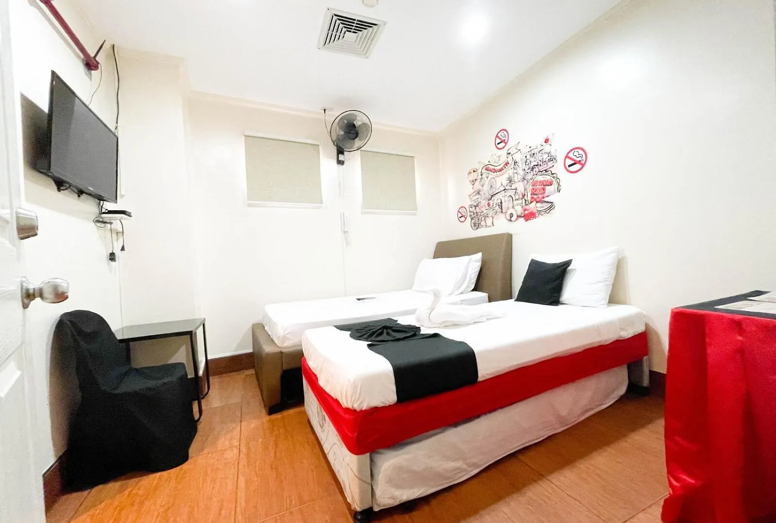 Chanel Paris Hotel Powered By Cocotel Taguig